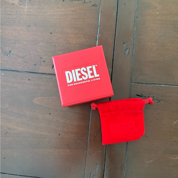 Diesel Vibrant Red Box and Pouch Set - Picture 1 of 1